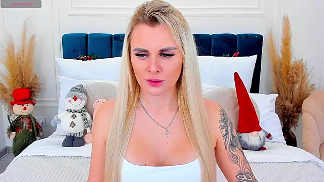 LiluDav online show from December 2025 01:26:02 PM