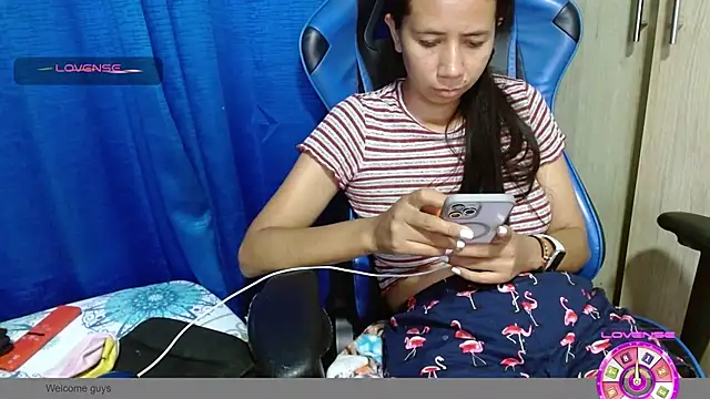 Danielagomez33 online show from March 2026 12:54:02 AM