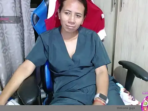 Danielagomez33 online show from April 2026 12:40:02 AM