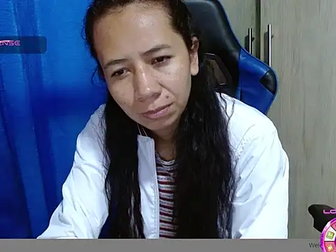 Danielagomez33 online show from March 2026 12:51:02 PM