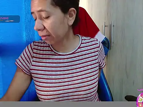 Danielagomez33 online show from March 2026 12:49:01 PM