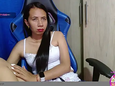 Danielagomez33 online show from March 2026 01:06:01 AM