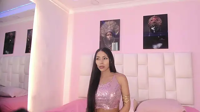 Charlot Vega  online show from November 2025 11:25:02 AM