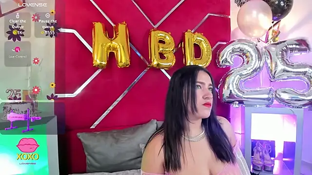 VeronicaOlson  online show from October 2025 04:00:02 AM
