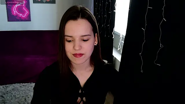 Harleen Moore online show from April 2026 03:43:01 AM