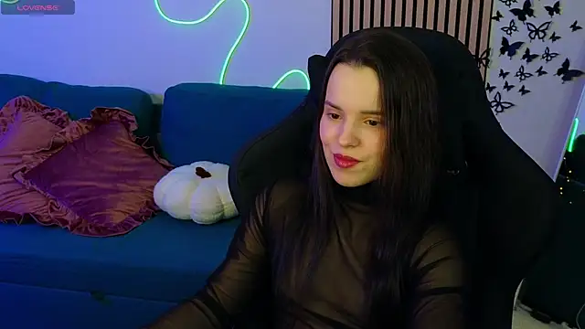 Harleen Moore online show from November 2025 02:49:01 AM