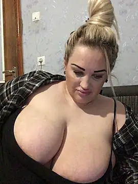 VikiiStoun online show from February 2026 04:59:02 PM