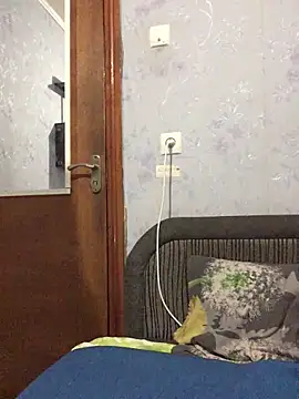 VikiiStoun online show from November 2025 04:33:02 PM