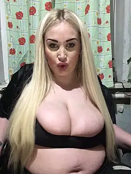 VikiiStoun online show from April 2026 09:00:02 PM