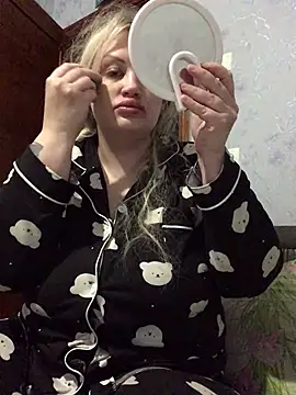 VikiiStoun online show from March 2026 07:23:02 PM