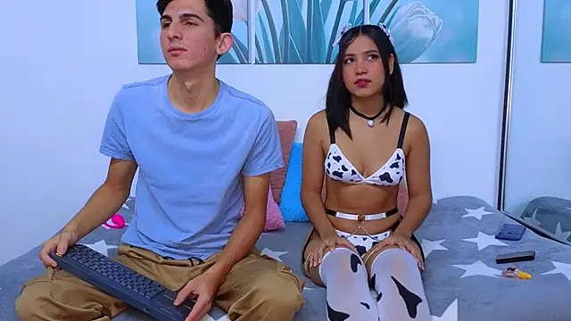 Ana and Leo online show from October 2025 02:07:01 PM