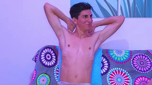 Snapshot of Ana_and_Leo chatting on January 2026 04:12:01 PM Ana and Leo online show from January 2026 04:12:01 PM