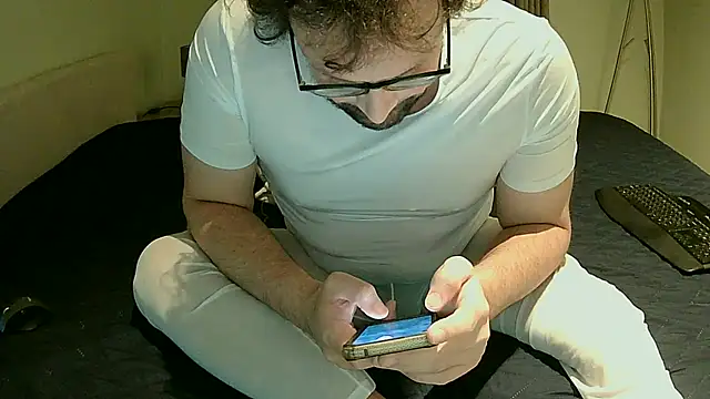 littlehairyman online show from November 2025 07:18:01 PM