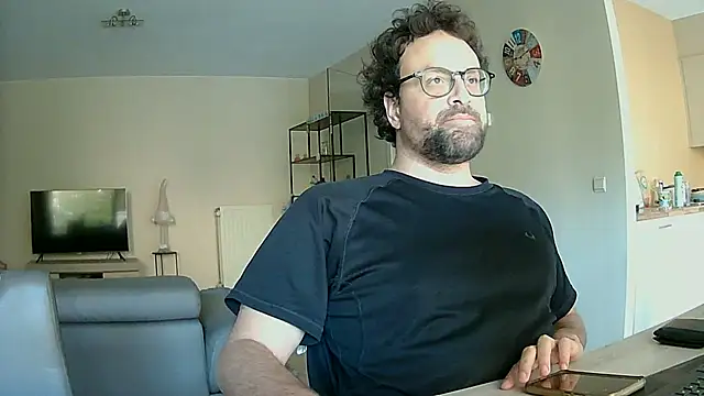 littlehairyman online show from September 2025 07:14:02 AM