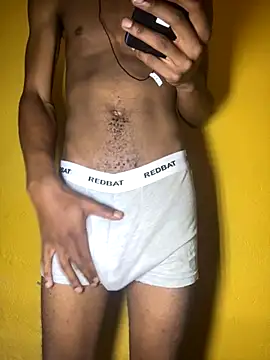 Snapshot of triplebeast chatting on November 2025 09:42:01 AM triplebeast online show from November 2025 09:42:01 AM