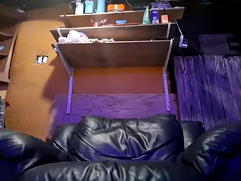 hesjustafriend online show from February 2026 06:06:02 PM