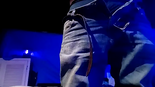 hesjustafriend online show from January 2026 06:31:01 AM