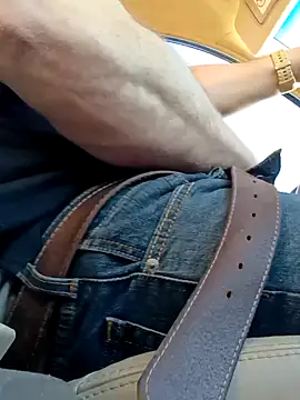 hesjustafriend online show from January 2026 02:09:01 PM