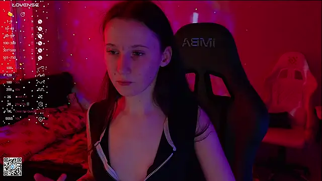 mon lola online show from March 2025 05:29:02 AM