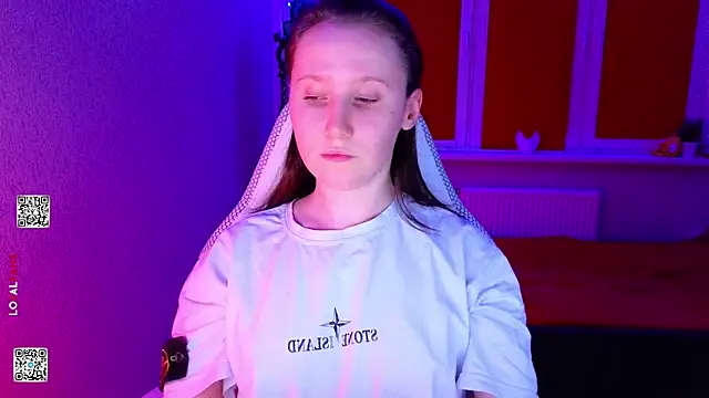 mon lola online show from March 2026 06:25:02 PM