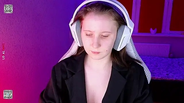 mon lola online show from April 2026 04:12:02 PM