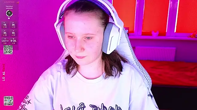 Snapshot of mon_lola chatting on February 2026 12:49:01 PM mon lola online show from February 2026 12:49:01 PM