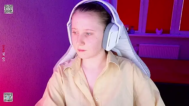 mon lola online show from March 2026 02:32:02 PM