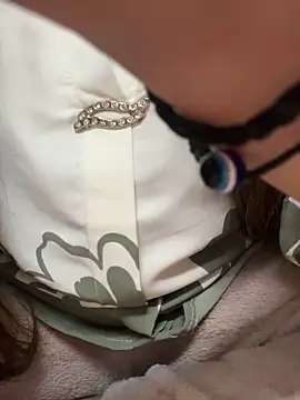 Red-Magic-25 online show from February 2026 05:25:01 AM