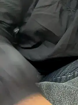 Red-Magic-25 online show from November 2025 06:50:02 AM