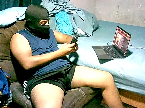 SergCarMX1 online show from June 2026 04:11:02 AM