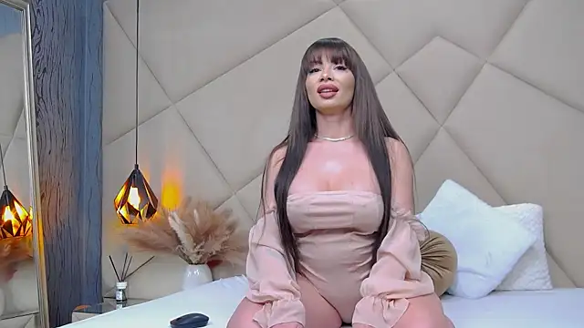 RubyLuxee online show from March 2025 07:05:02 AM