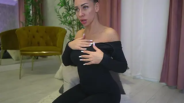 MyaBlack online show from December 2025 05:10:02 AM