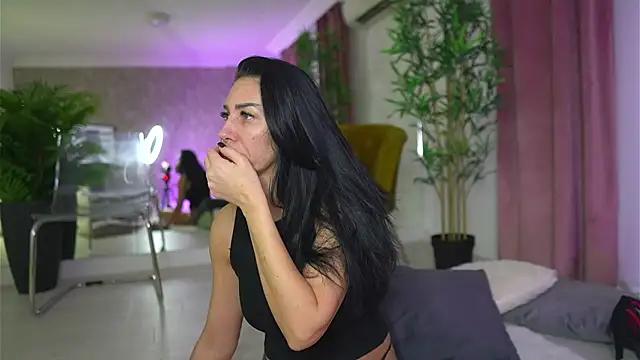 MyaBlack online show from February 2026 04:10:02 AM