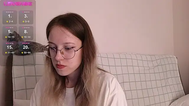 Snapshot of MaryBliss chatting on November 2025 12:09:01 AM MaryBliss online show from November 2025 12:09:01 AM