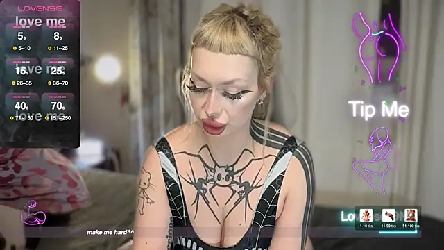 Gloryyaa online show from April 2026 09:41:01 PM