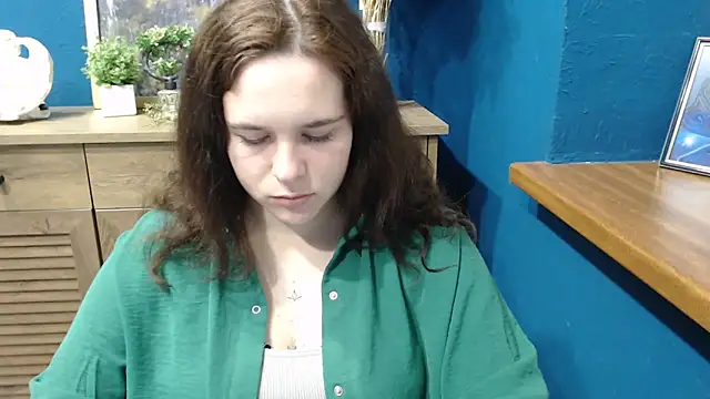 mini girly online show from November 2025 11:46:03 AM