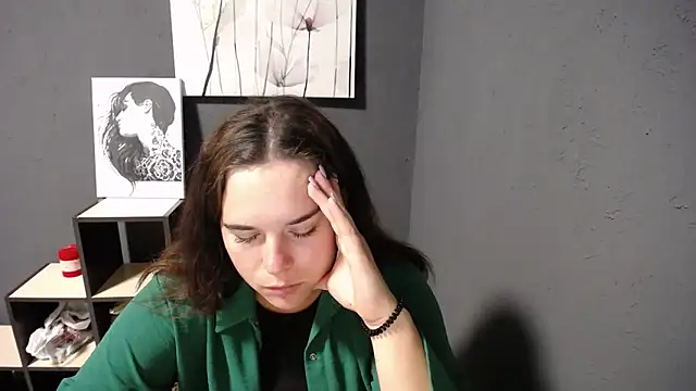 mini girly online show from September 2025 06:45:01 AM