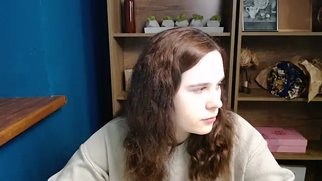 mini girly online show from December 2025 02:01:02 PM