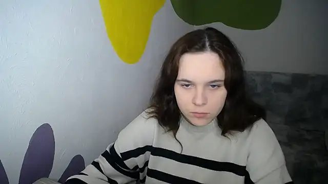 mini girly online show from December 2025 01:10:01 PM