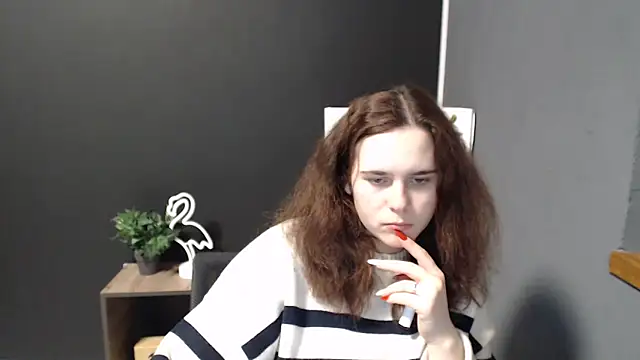 mini girly online show from February 2025 03:42:01 PM