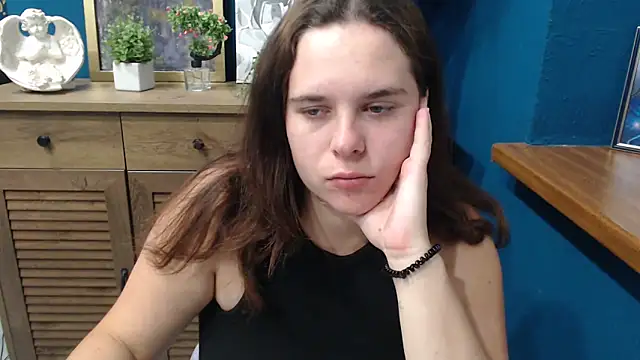 mini girly online show from September 2025 06:40:02 AM