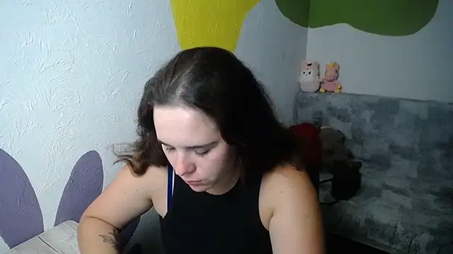 mini girly online show from September 2025 12:15:01 PM