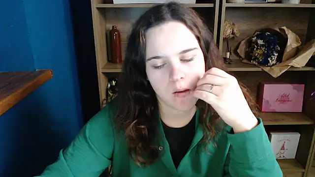 mini girly online show from October 2025 08:00:01 AM
