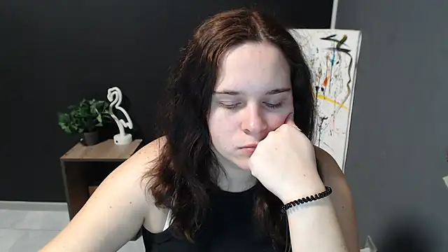 mini girly online show from October 2025 02:36:02 PM