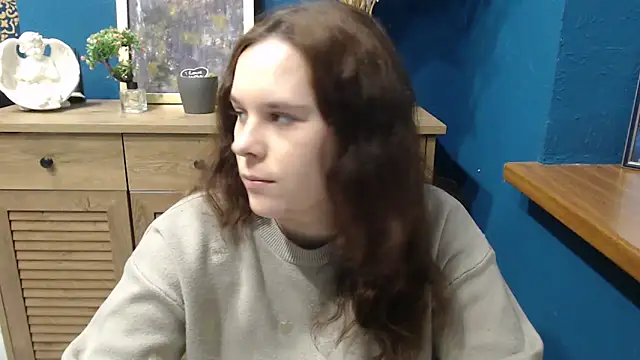 mini girly online show from December 2025 01:02:02 PM