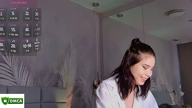 Emma plux online show from October 2025 08:02:02 AM