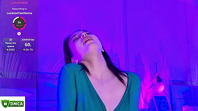 Emma plux online show from October 2025 09:40:01 AM