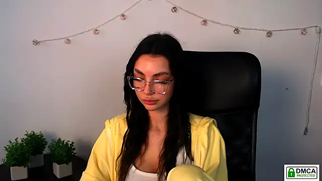 Snapshot of Lexi_Jous chatting on April 2026 01:41:02 PM Lexi Jous online show from April 2026 01:41:02 PM