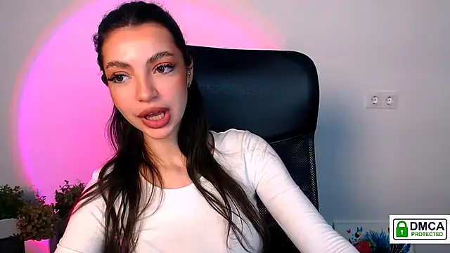 Lexi Jous online show from November 2025 03:05:02 PM