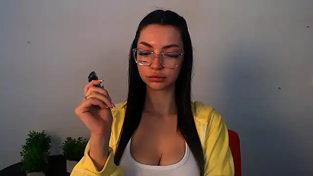 Snapshot of Lexi_Jous chatting on May 2026 01:03:01 PM Lexi Jous online show from May 2026 01:03:01 PM